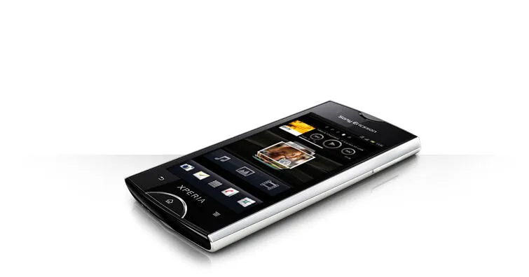 Sony Xperia ray 8,38 cm (3.3") Tek SIM Android 2.3 3G 0,5 GB Beyaz Akıllı Telefon