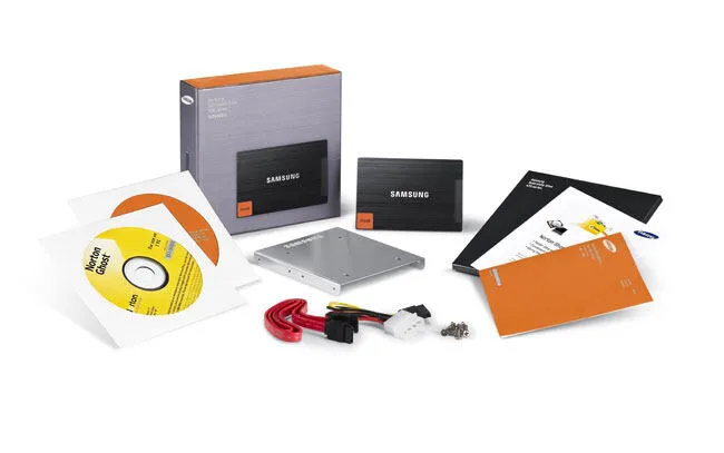 Samsung 830 Series 64 GB MZ-7PC064Z 2.5" SSD Thumbnail 4