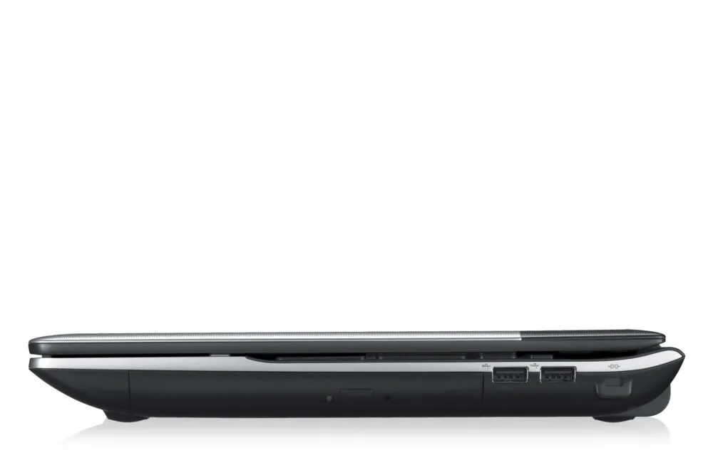Samsung NP300E5C-S03IT Thumbnail 5