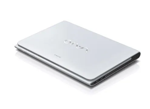 Sony VAIO SVE14121CV (SV-E14121CV/W-W) Laptop Thumbnail 3