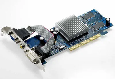 ASUS V9520-X/TD/128M GeForce FX 5200 GDDR Ekran Kartı Thumbnail 0
