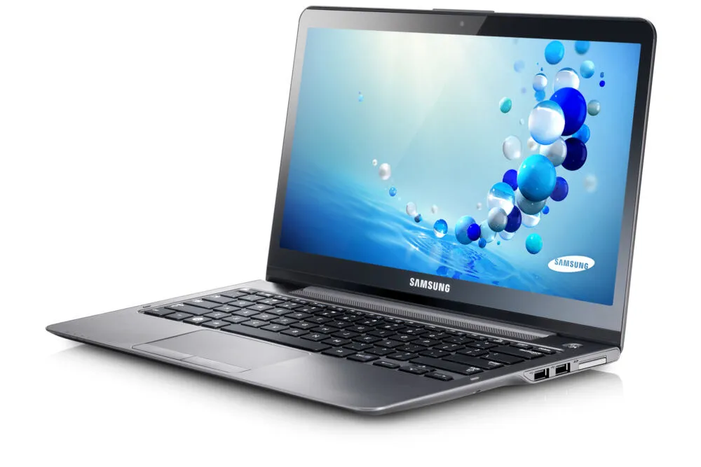 Samsung NP540U3C-A01CZ Laptop Thumbnail 1