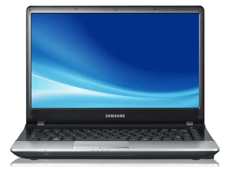 Samsung 3 NP300E4X (300E4X-S04TH) Laptop & Notebook