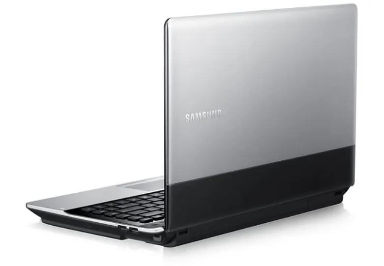 Samsung 3 NP300E4X (300E4X-S05TH) Thumbnail 2