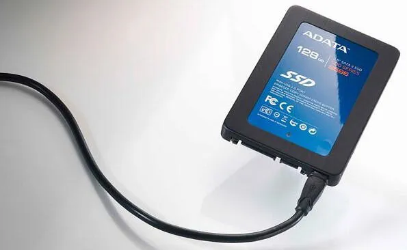 ADATA S596 128 GB AS596TB-128GM-C 2.5" SSD Thumbnail 3