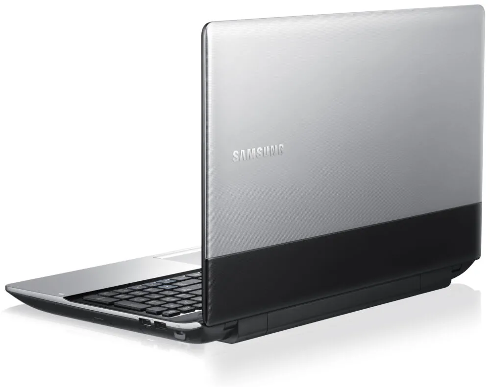 Samsung NP300E5C-AF5FR Laptop Thumbnail 4