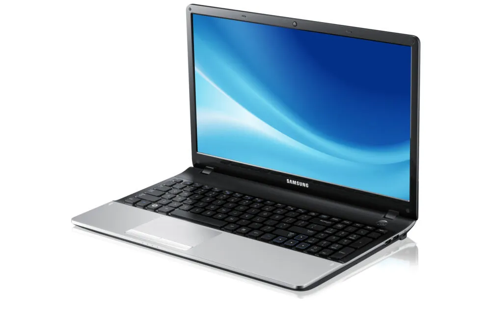 Samsung NP3530EC-T01FR Thumbnail 2
