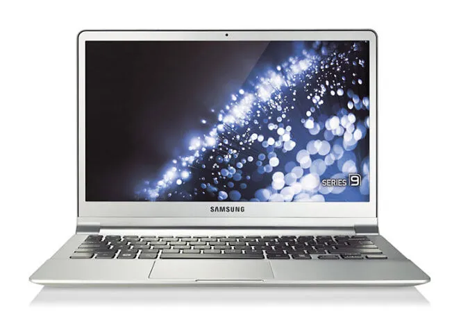 Samsung 9 NP900X3D (NP900X3D-A01SE) Laptop & Notebook