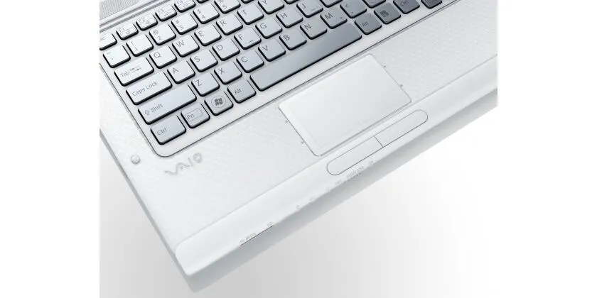 Sony VAIO VPCCA2S1R (VPC-CA2S1R/W) Laptop Thumbnail 2
