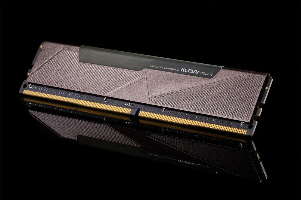 Klevv BOLT X KD4AGUA80-36A180U 32 GB (2x16GB) DDR4 3600 MHz DIMM RAM Bellek Thumbnail 2