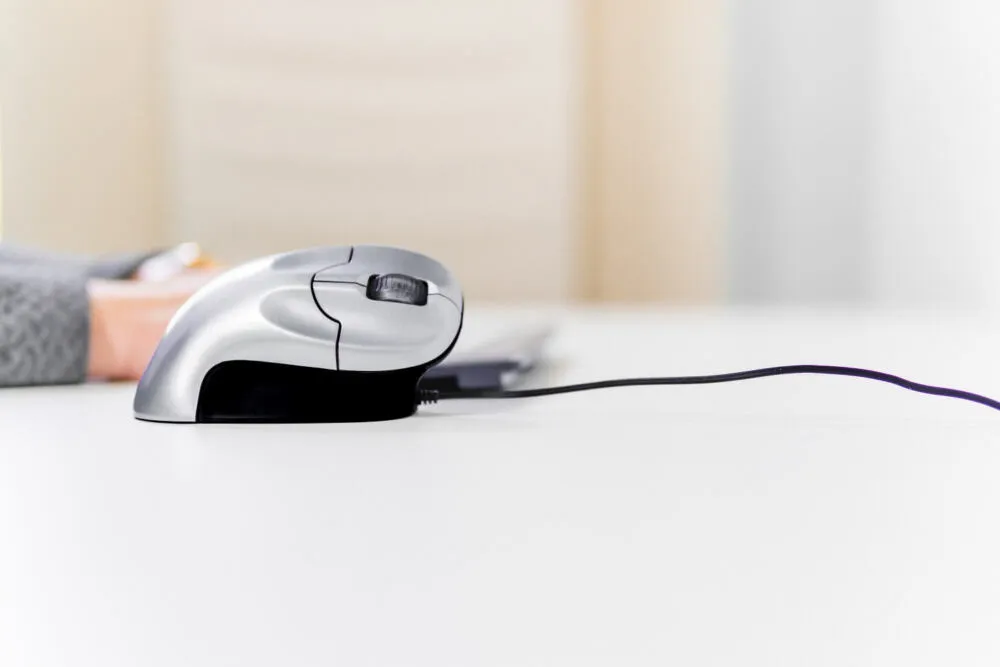 BakkerElkhuizen Grip Ofis sağ-el A tipi USB Optik 1600 DPI Mouse Thumbnail 1