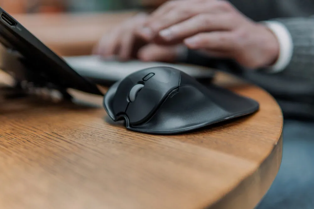 BakkerElkhuizen HandshoeMouse Shift Bluetooth BNEPS170RLW 1000 DPI Kablosuz Mouse Thumbnail 1