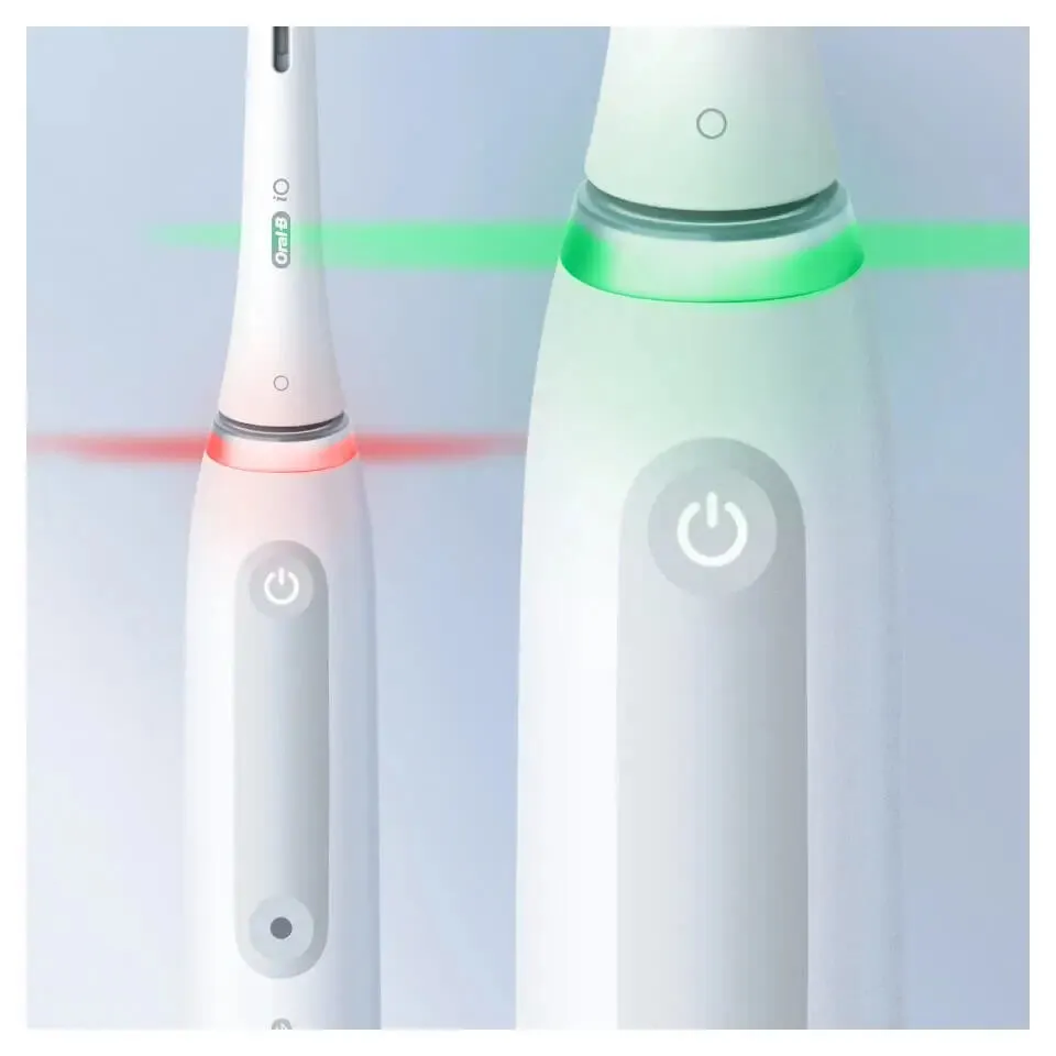 Oral-B iO Series 4 Quite Yetişkin Döner diş fırçası Beyaz Thumbnail 2