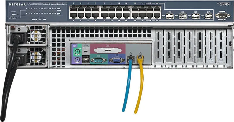 NETGEAR ReadyNAS 3200 4 GB RN12P0000-100WWS Thumbnail 2