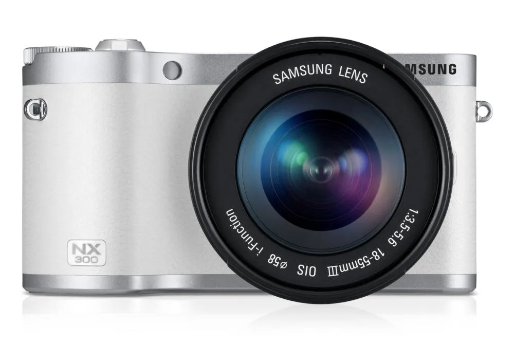 Samsung 300 + 18-55mm EV-NX300ZBQUDK Thumbnail 2