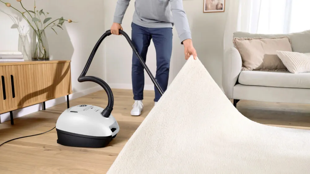 Bosch BGB41WH1 elektrik süpürgesi 4 l Silindir vakum Kuru 600 W Toz torbası Thumbnail 6