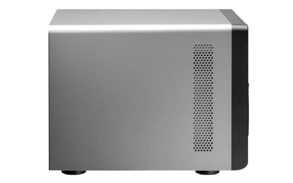 QNAP TS-669 Pro 1 GB TS-669 PRO + 6X WD3000F9YZ Thumbnail 3