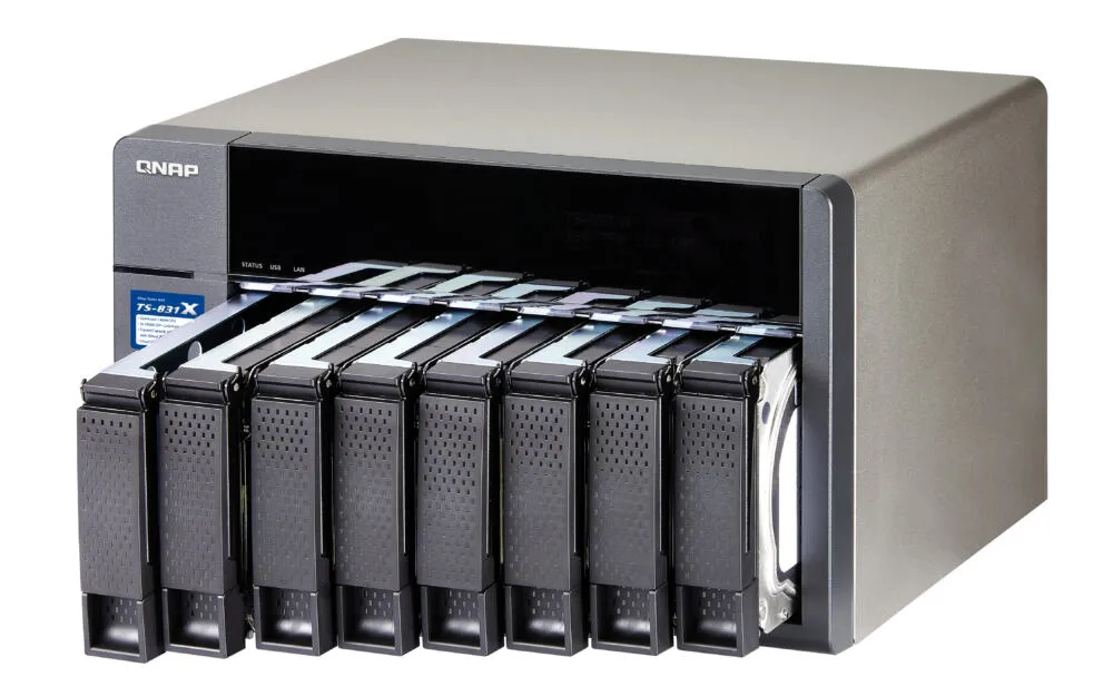 QNAP TS-831X 4 GB TS-831X-4G-80TB-IW Thumbnail 9