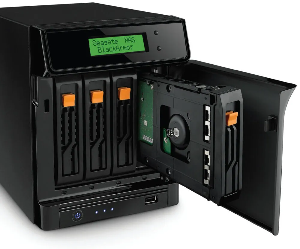 Seagate BlackArmor 440 8TB ST380005SHA10G-RK Thumbnail 1