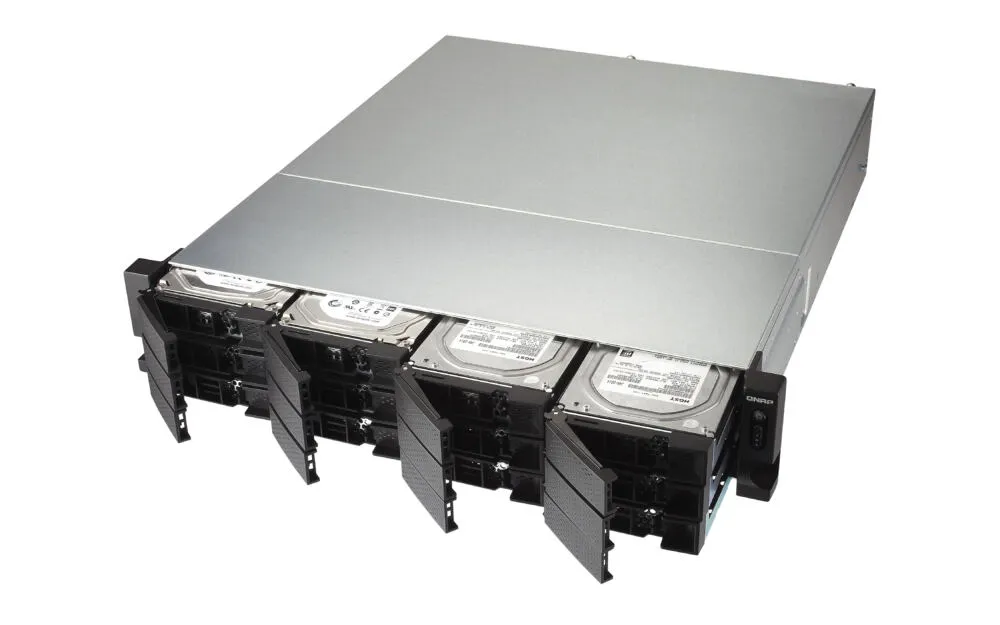 QNAP TS-1273U 8 GB TS-1273U-8G/120TB-EXOS Thumbnail 2
