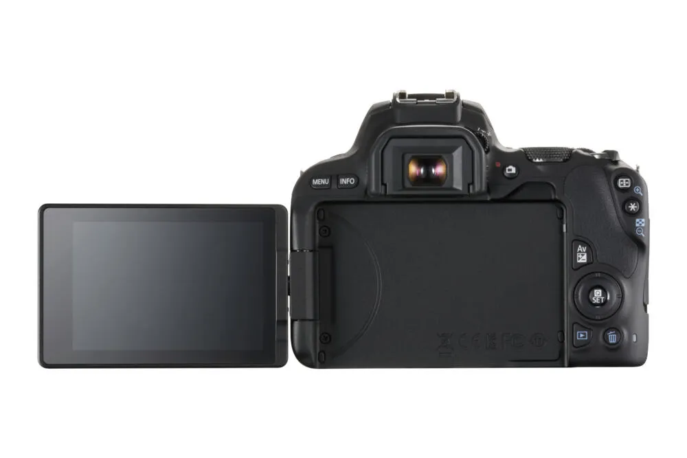 Canon 200D + Tamron 18-200mm Di II VC 7434013044059 Thumbnail 1