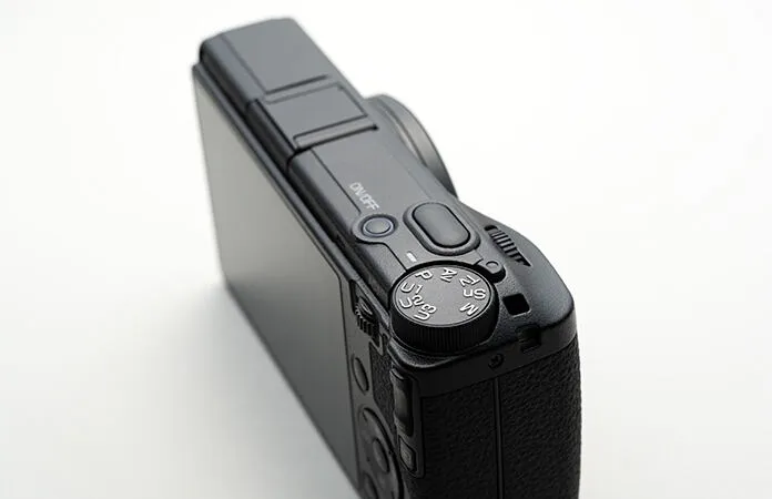 Ricoh GR IV 1552 Thumbnail 11