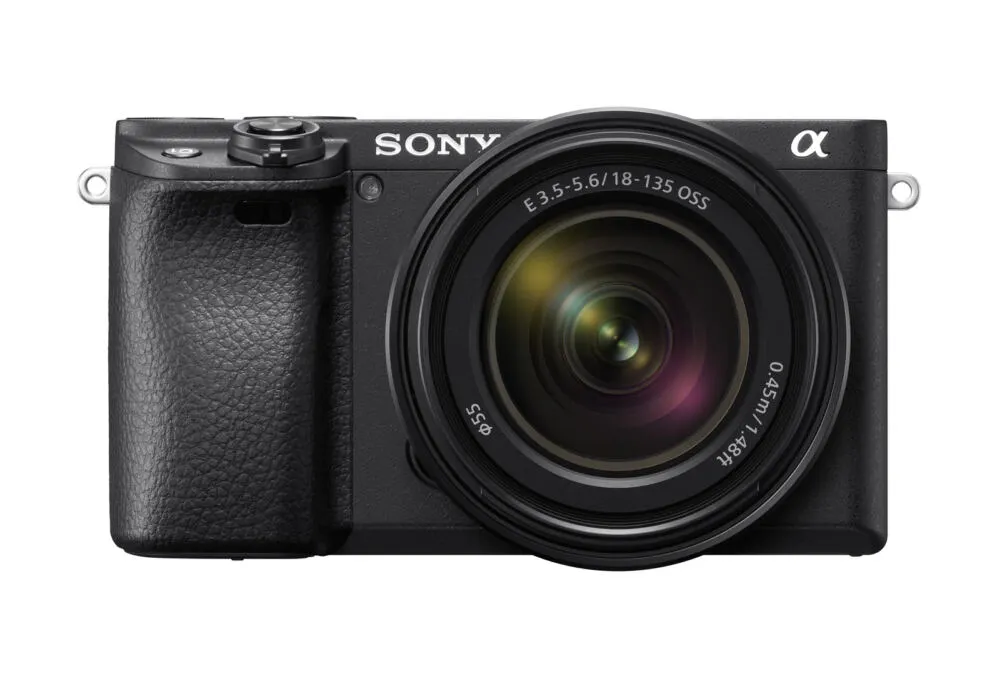 Sony α 6400 + SEL18135 MILC 24,2 MP CMOS 6000 x 4000 Piksel Siyah Digital Kame