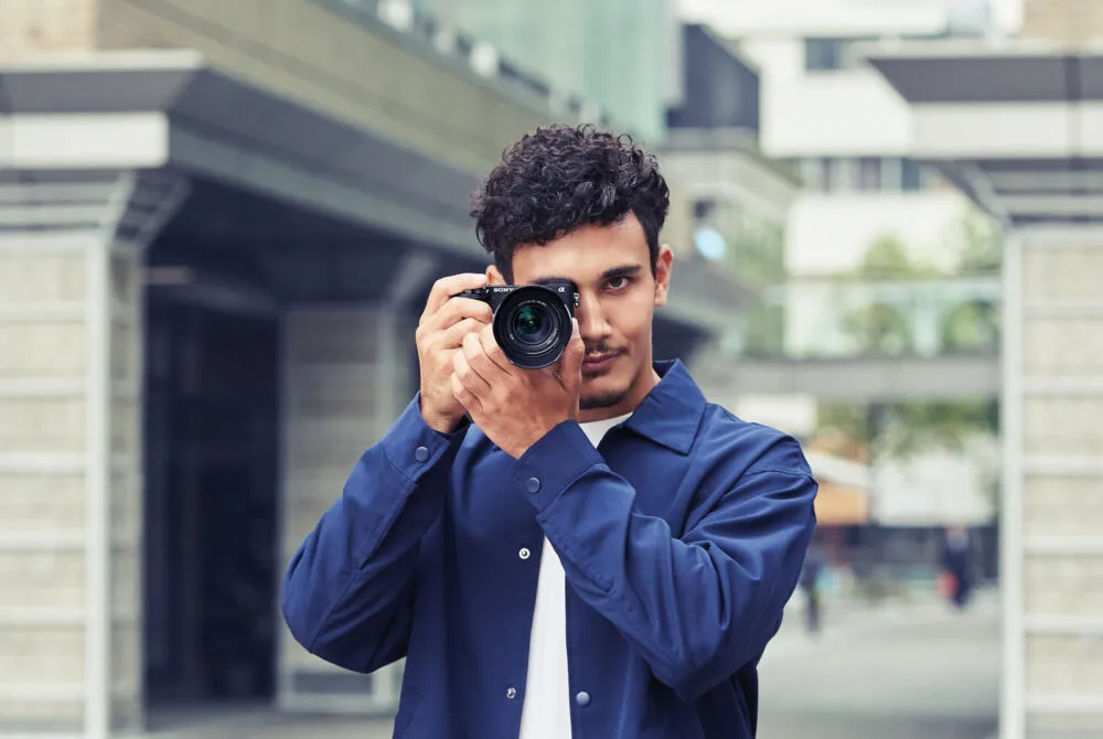 Sony α 6400 + SEL18135 MILC 24,2 MP CMOS 6000 x 4000 Piksel Siyah Thumbnail 3