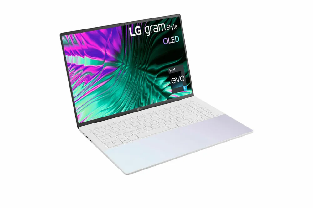 LG Gram Style 16Z90RS-K.AD7AA1 Thumbnail 4