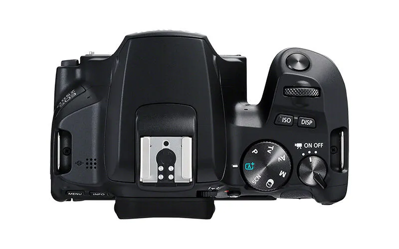 Canon 250D + EF-S 18-55mm 3454C026 Thumbnail 1