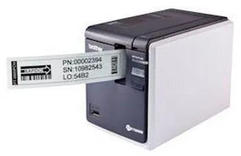 Brother P-touch 9800PC etiket yazıcı Doğrudan termal/Isı transferi 360 x 360 DPI 80 mm/saniye Kablolu TZ Barkod Yazıcı
