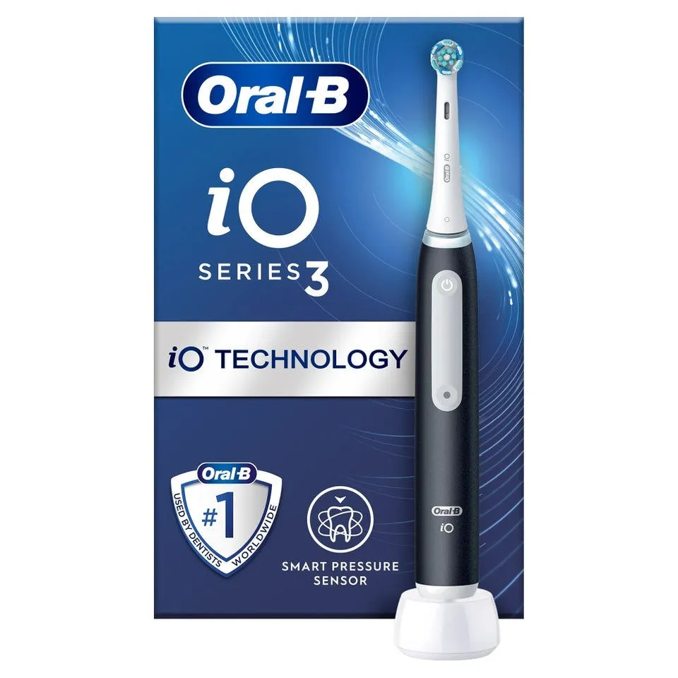 Oral-B iO Series 3 Yetişkin Döner-titreşimli diş fırçası Siyah Şarjlı Diş Fırçaları