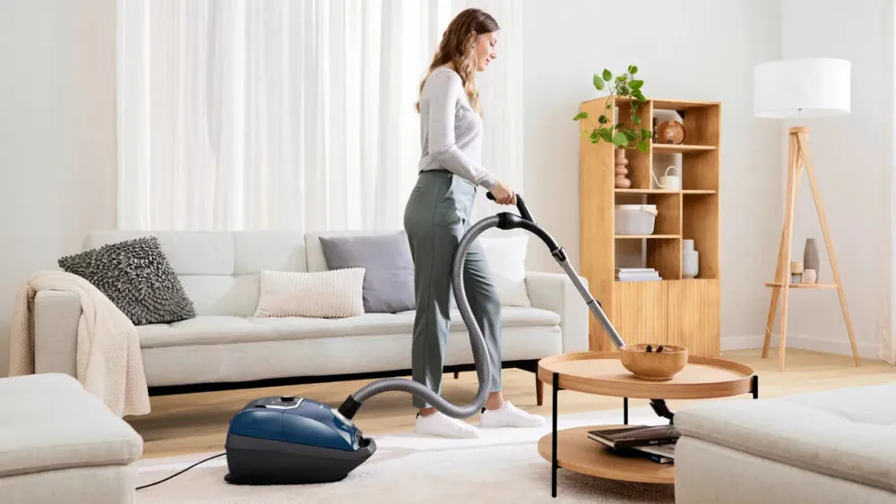 Bosch Serie 8 BGL8XPER elektrik süpürgesi 5 l Silindir vakum Kuru 700 W Toz torbası Thumbnail 2