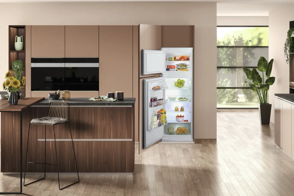 Hotpoint BD 2422 S/HA 2 859991669430 218 Litre Buzdolabı Thumbnail 3