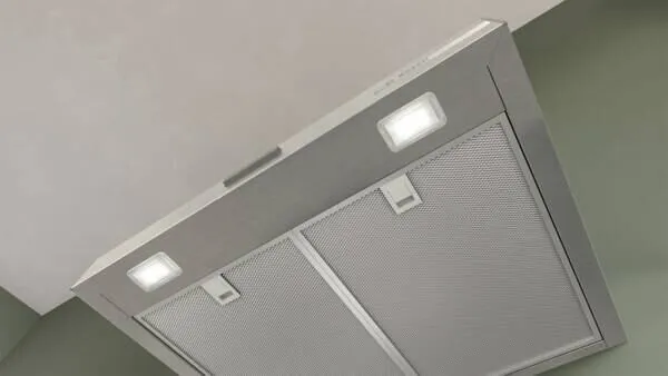 Bosch DWB63BC30 ocak bacası Duvara monteli Paslanmaz çelik 400 m³/Saat Thumbnail 3