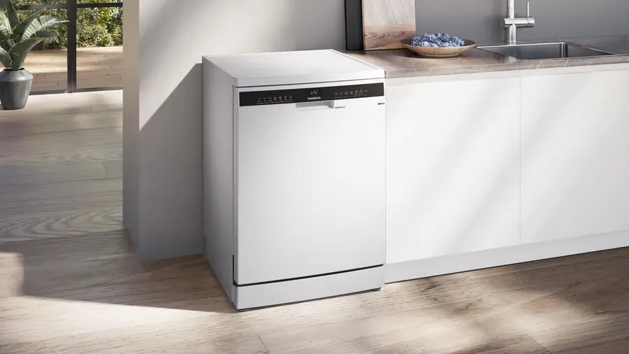 Siemens iQ300 SN23EW03LE bulaşık makinesi Solo 13 kişilik Thumbnail 1