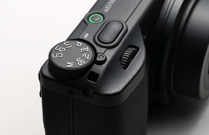 Ricoh GR IV 1552 Thumbnail 1