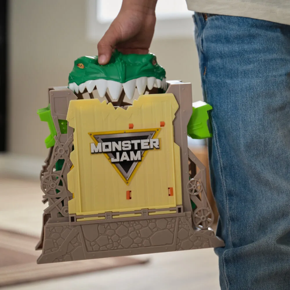 Spin Master Monster Jam Dragon Dungeon of Doom 6069758 Thumbnail 6
