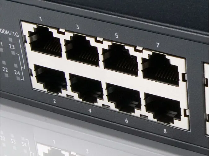 Conceptronic 24 port Gigabit Rackmountable 11" Switch CBGIGA24 Thumbnail 1