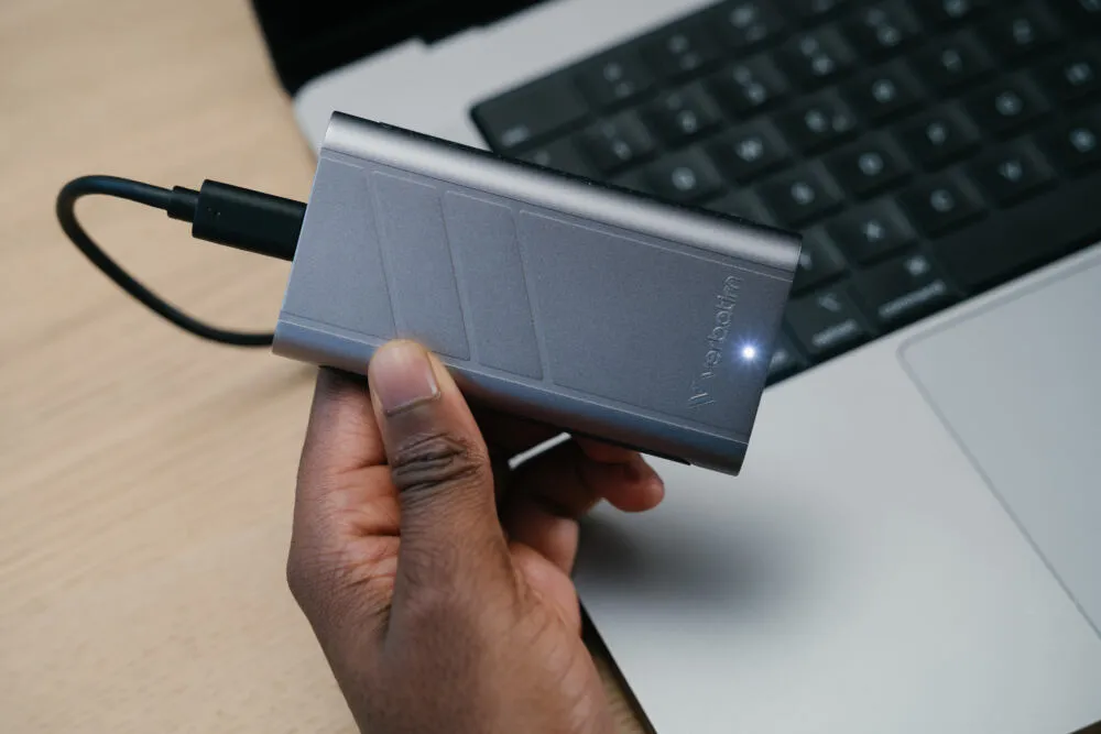 Verbatim TurboMetal USB4 32021 1 TB SSD Thumbnail 5