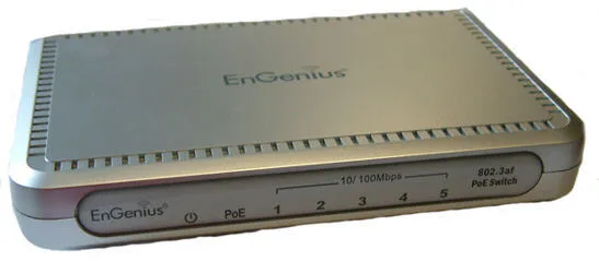 EnGenius EPE-6818af 5-Port Desktop Switch (10/100Mbps) with 1 PoE Port Yönetilmeyen Ethernet üzerinden güç desteği (PoE) Gümüş