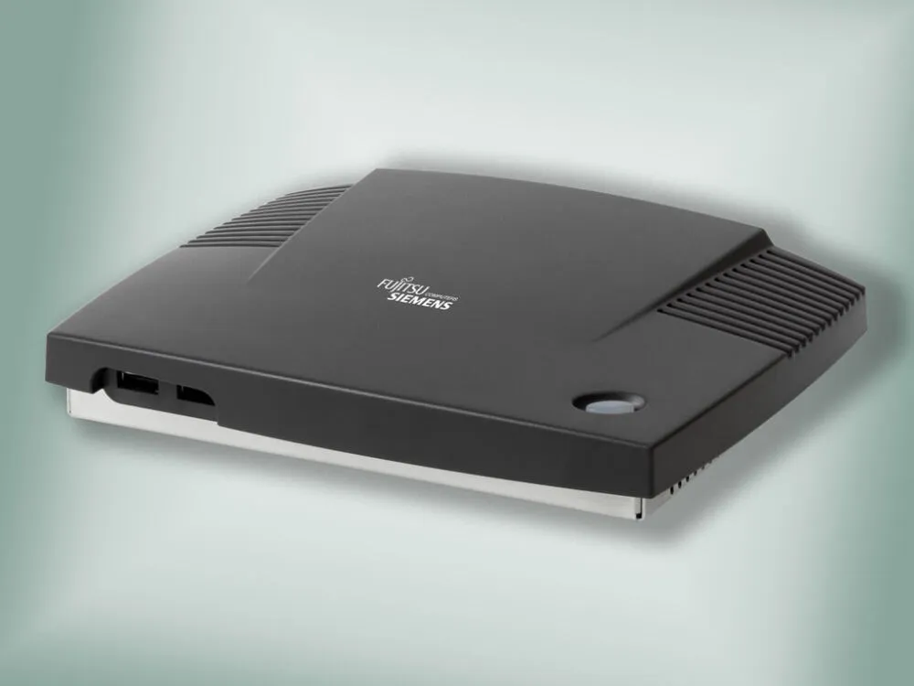 Fujitsu Futro A100 0,2 GHz 600 g SiS550 Mikro PC