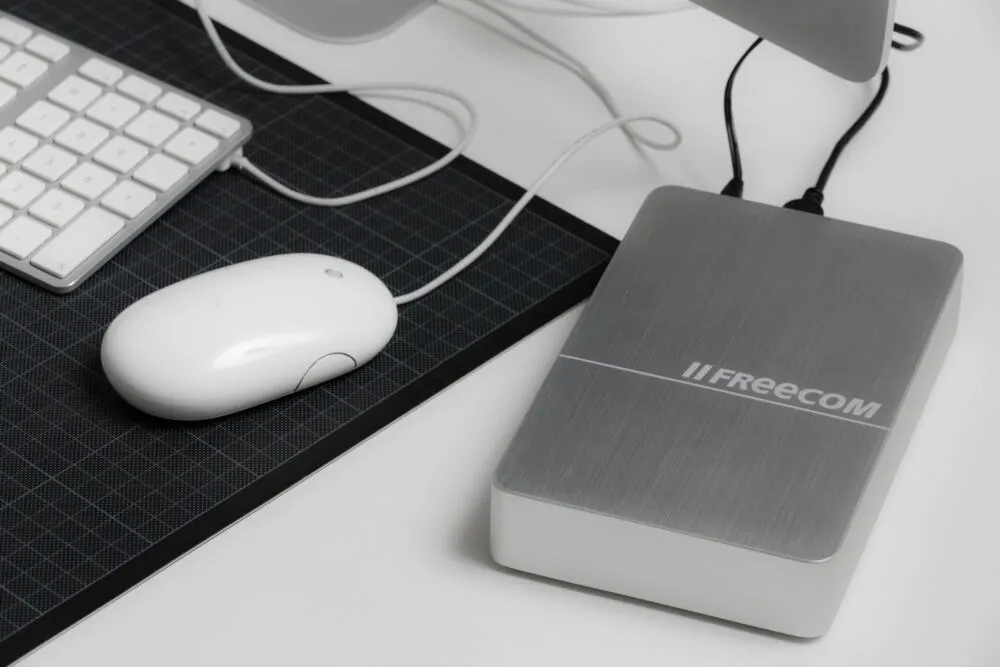 Freecom mHDD 4 TB 56387 3.5" USB 3.2 Harici Hard Disk Thumbnail 8