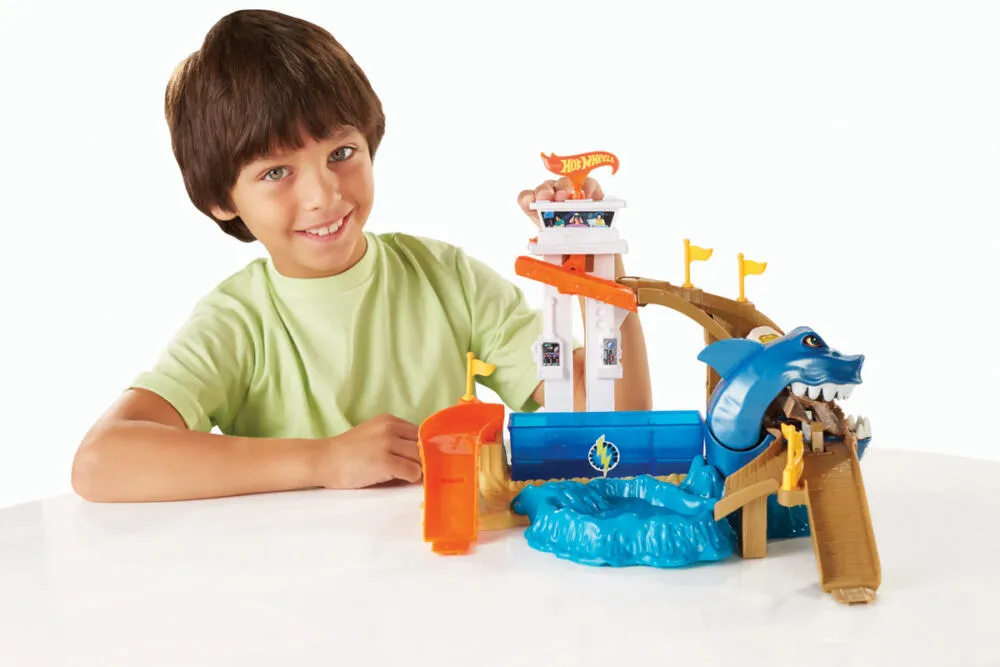 Hot Wheels BGK043 Thumbnail 9
