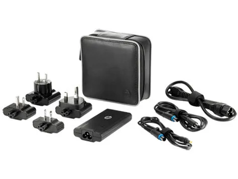 HP 65W Smart Travel AC Adapter AU155AA Thumbnail 1
