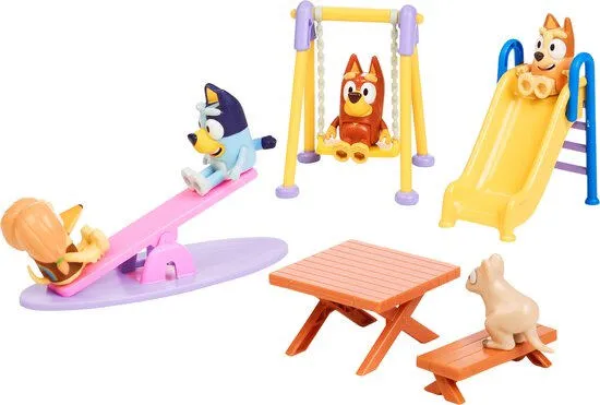 Moose Toys Bluey Deluxe Park Playset MS17136 Thumbnail 4
