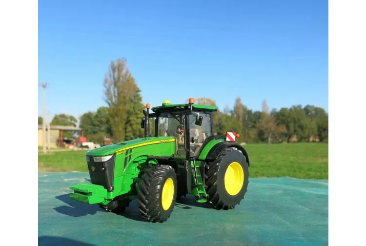 Tomy John Deere 8400R 43174 Oyuncak Araç Thumbnail 3