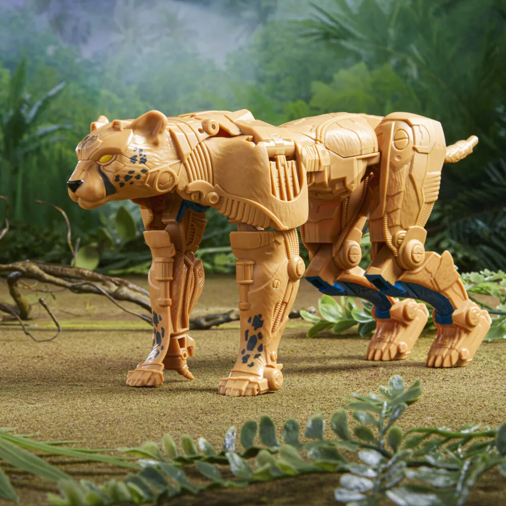 Hasbro F46715X6 transformer oyuncak Thumbnail 1