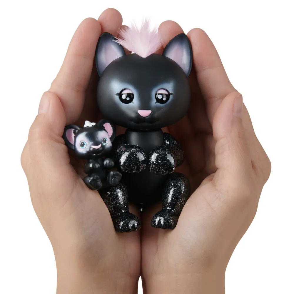 WowWee Fingerlings Baby Black Panther- Twilight Thumbnail 5