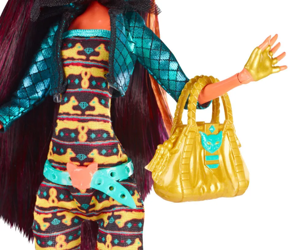 Mattel CCB32CCB35 7 Parça Oyuncak Bebek Thumbnail 6